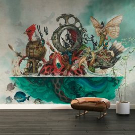 Carta da parati eclettica 'Nautilus' con un collage artistico di creature marine e figure immaginarie, adatta per giovani esploratori e amanti del design distintivo.